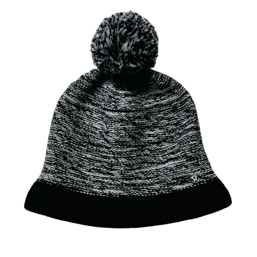 Lululemon Post Practice Party 100%  merino wool‎ heather Black White Knit Beanie